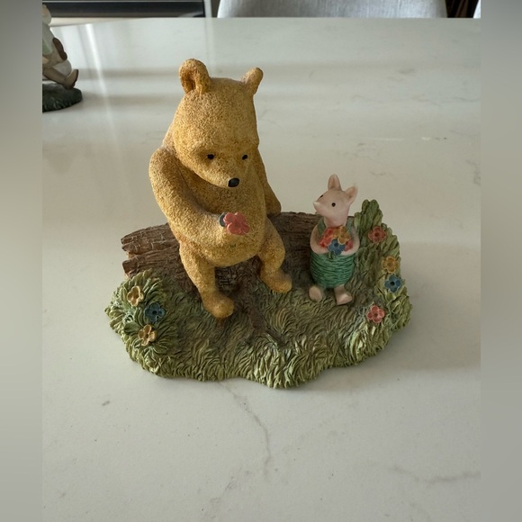 Other - Charming Bear and Piglet Figurine - Yellow and Green